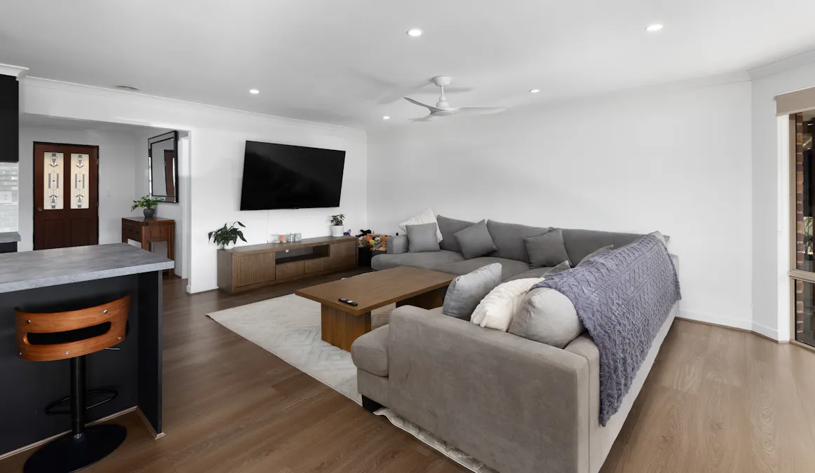 12 Emelia Place, Australind, WA, 6233 - Image 10