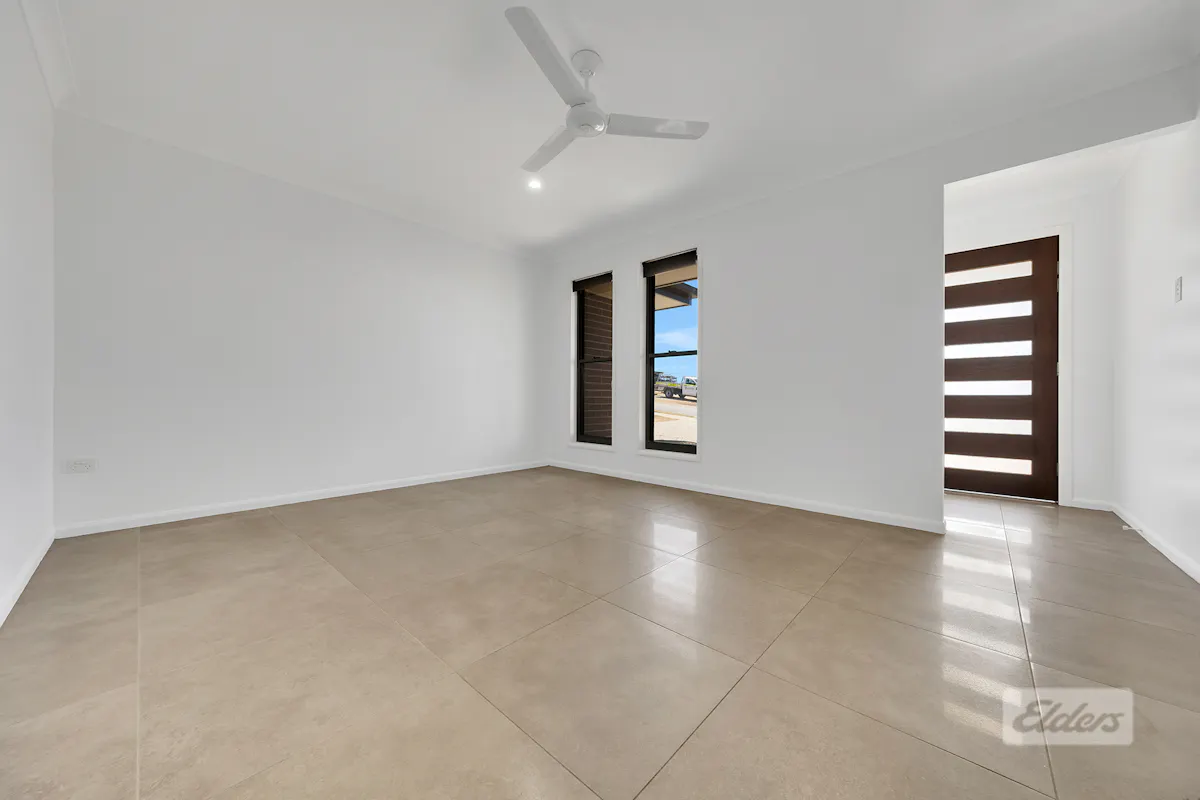 13 Castle Tower Terrace — photo 3 of 19