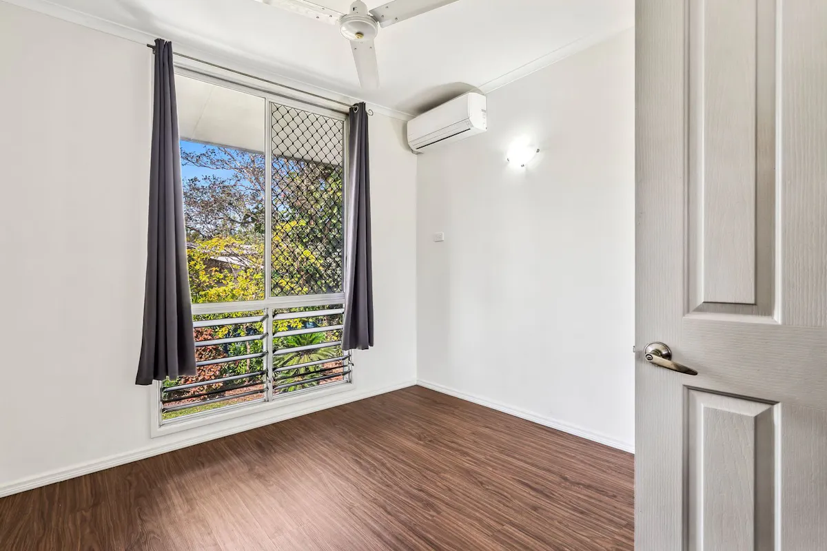 6 Skywood Court — photo 11 of 24