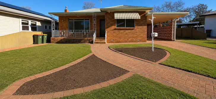 10 Moon Crescent, Parkes, NSW, 2870