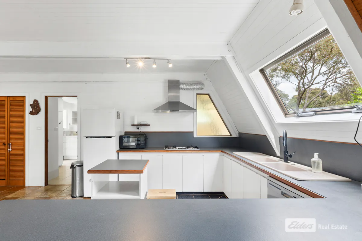 35 Woollahra Street — photo 7 of 30