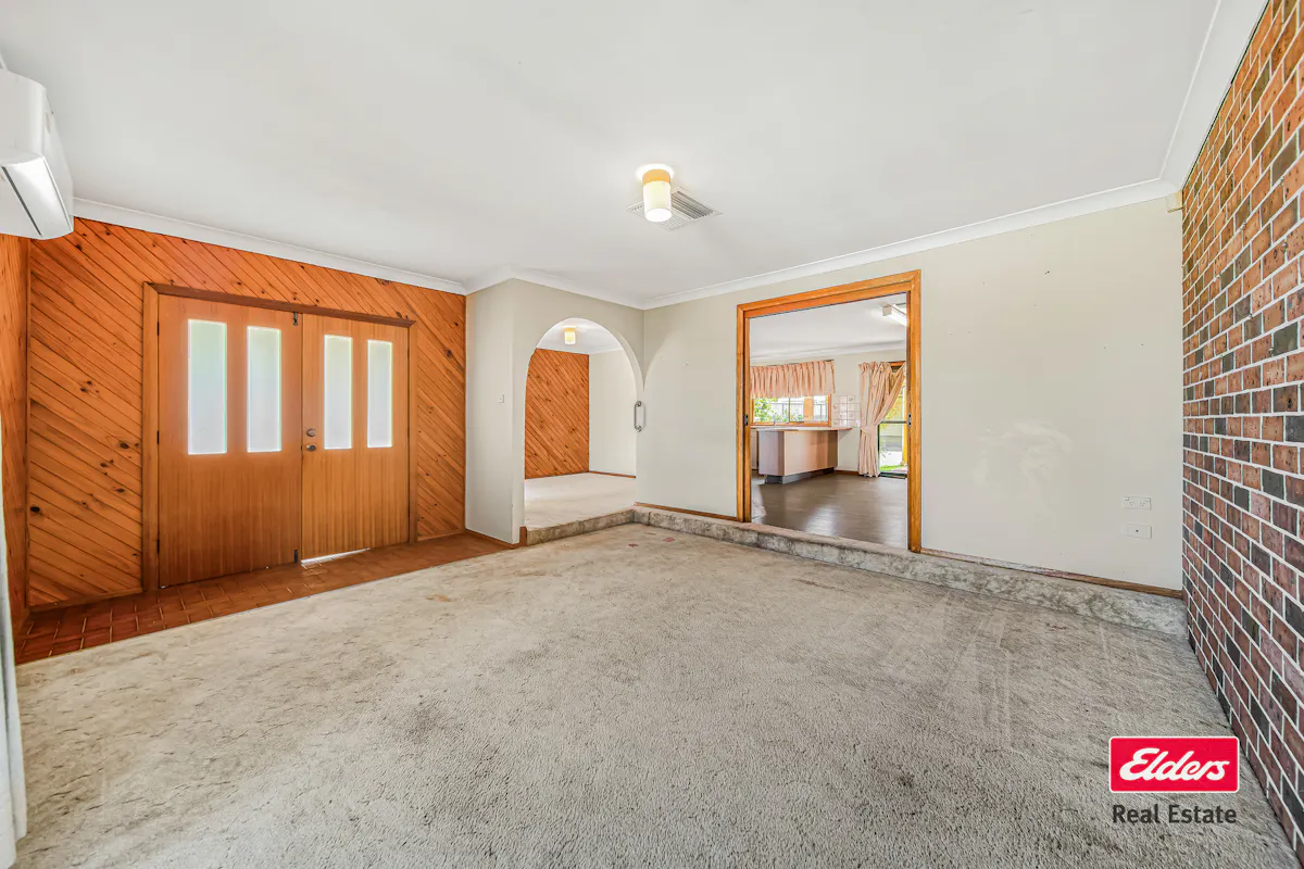 4 Meadowbank Drive — photo 2 of 14