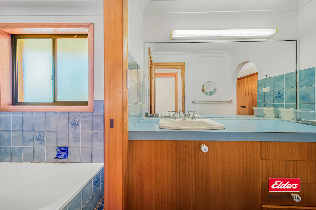 4 Meadowbank Drive — photo 6 of 14