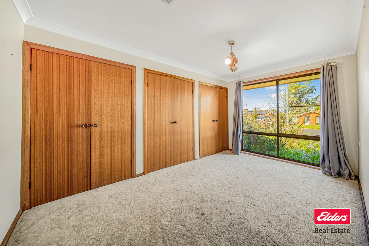 4 Meadowbank Drive — photo 8 of 14