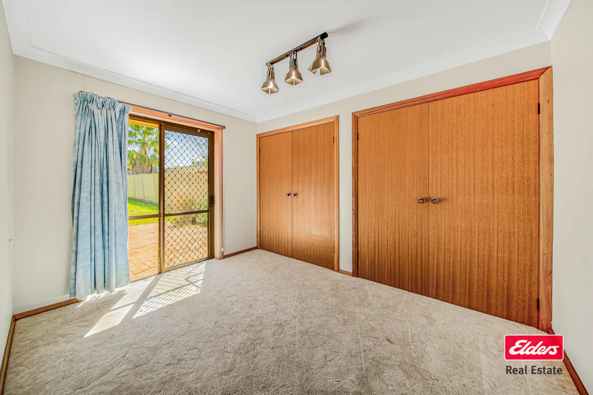 4 Meadowbank Drive — photo 9 of 14