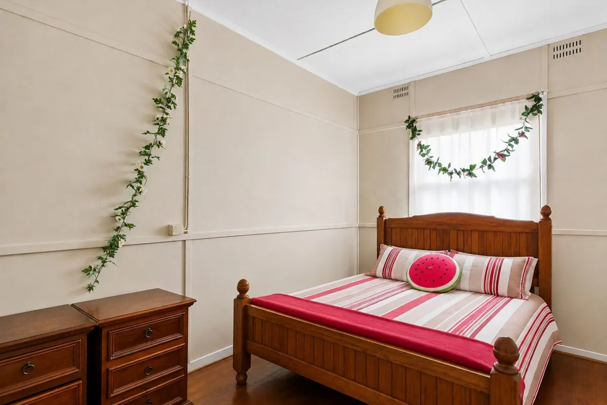 34 Daly Street — photo 7 of 17