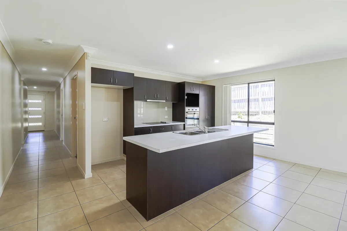 28 Liriope Drive — photo 3 of 8