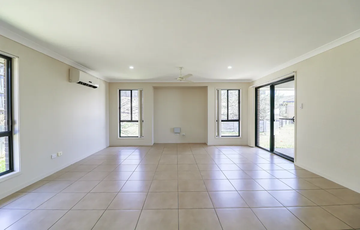 28 Liriope Drive — photo 4 of 8