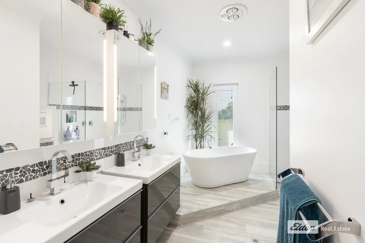 28 Bylund Way — photo 10 of 30