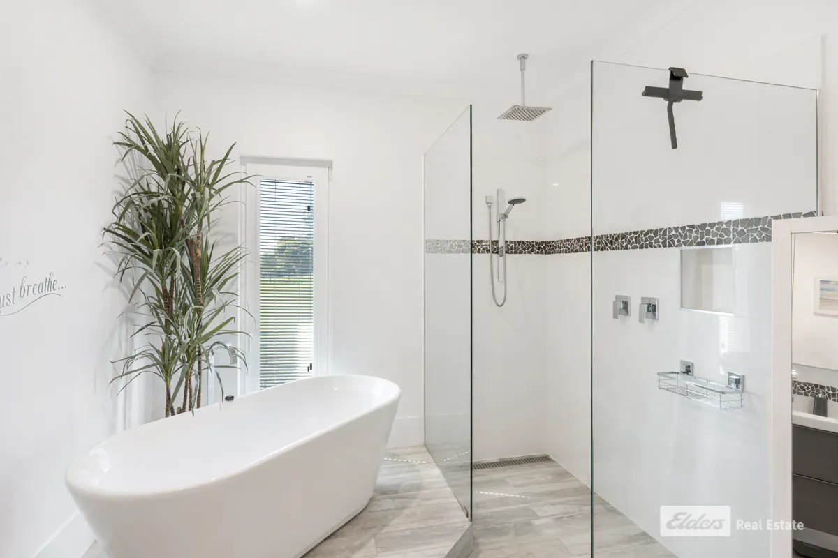 28 Bylund Way — photo 11 of 30