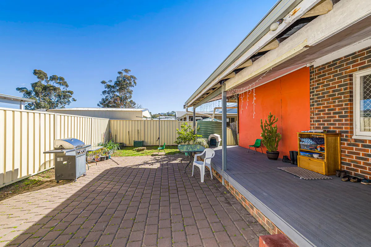 25 George Street — photo 19 of 30