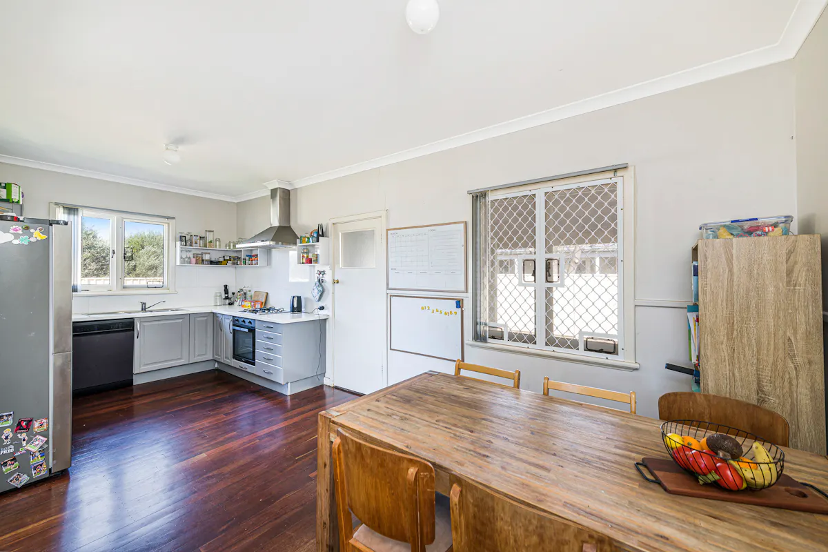 25 George Street — photo 7 of 30