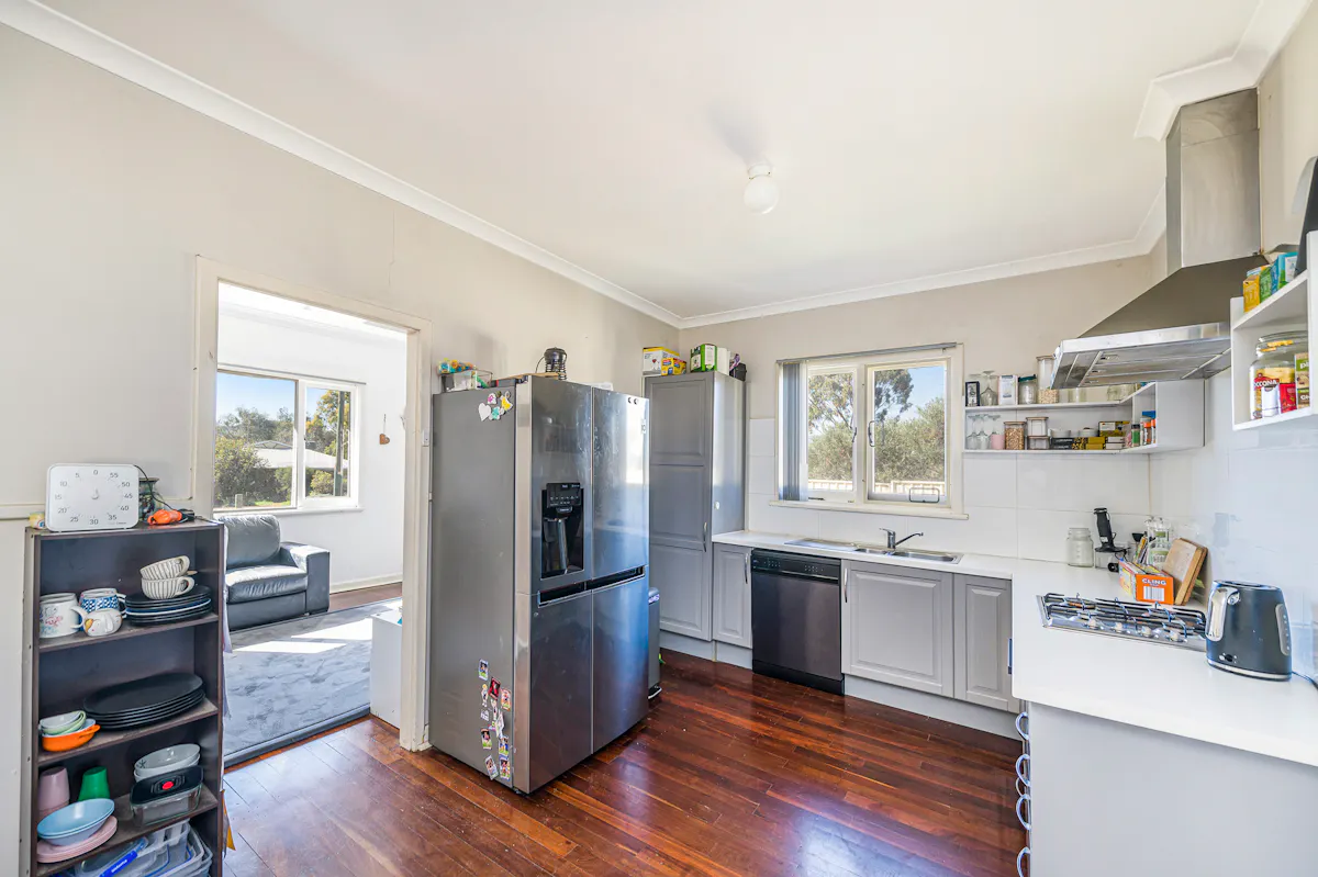 25 George Street — photo 8 of 30