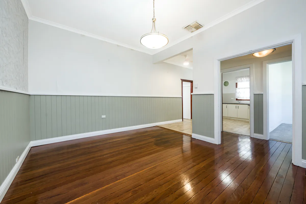 104 Duke Street East — photo 7 of 30