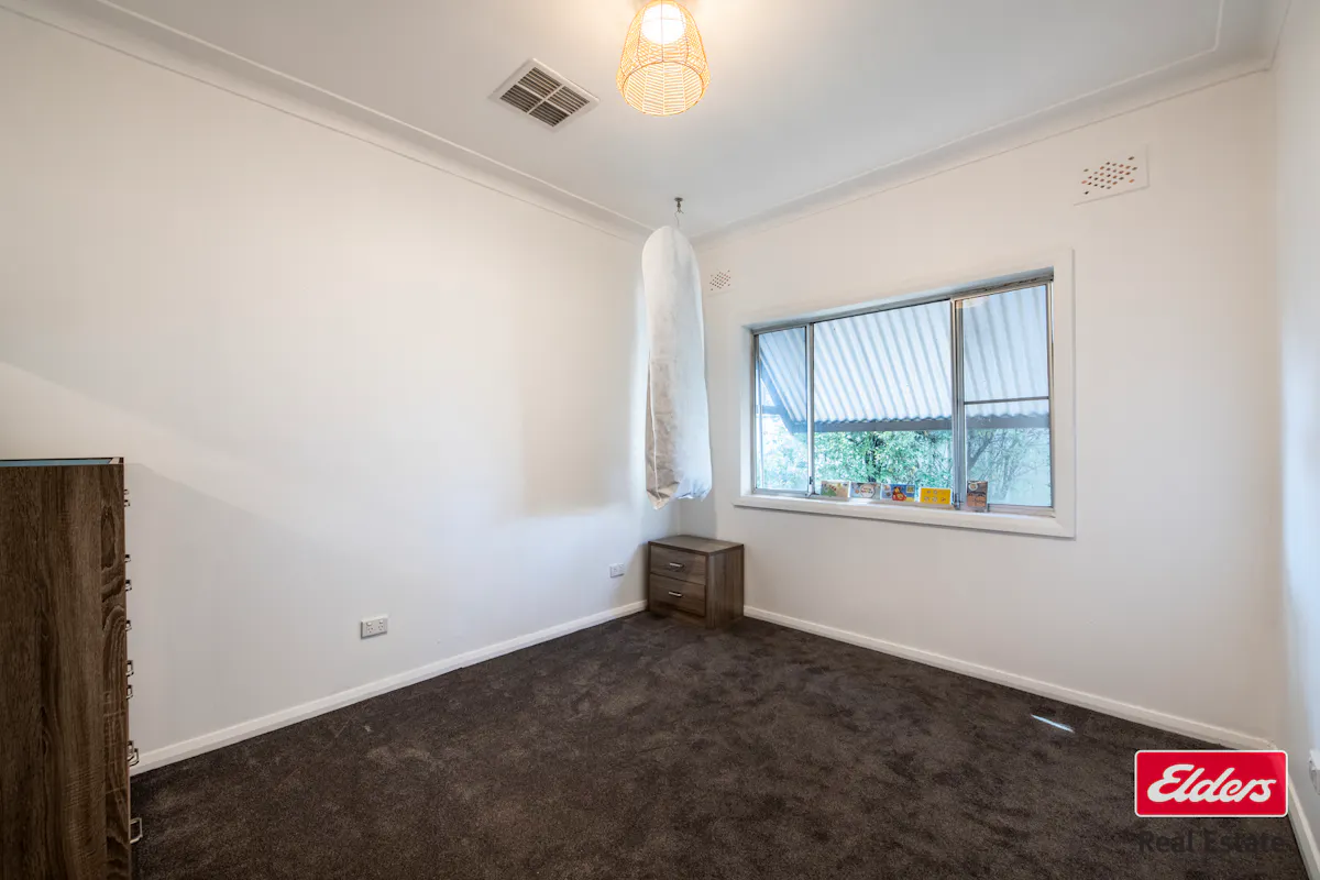 60 Boundary Road — photo 11 of 17