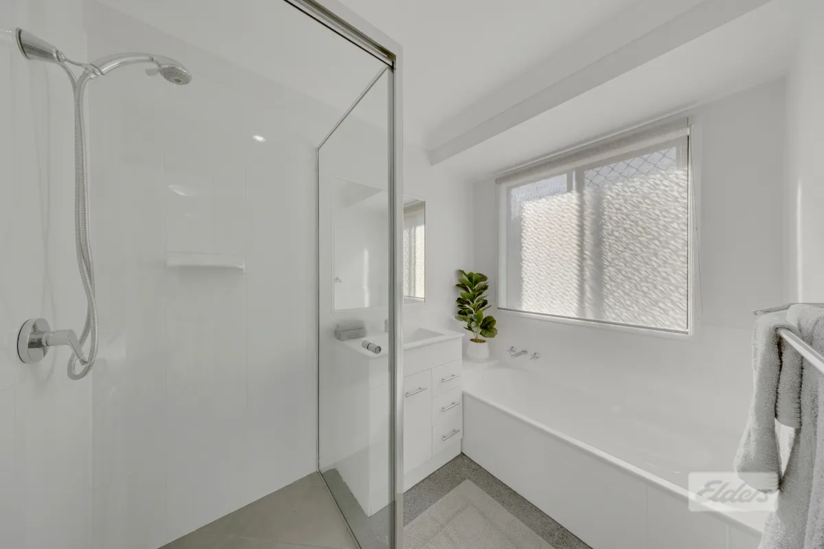 27 Waratah Street — photo 12 of 19