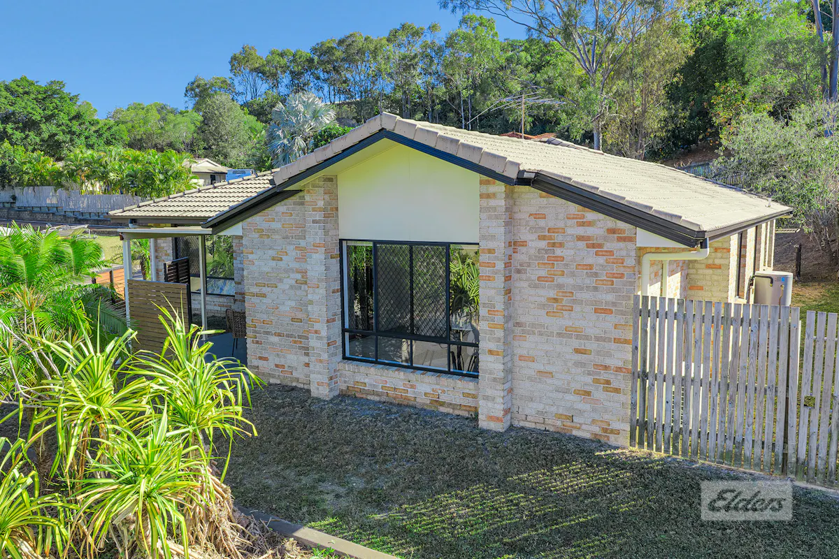 27 Waratah Street — photo 3 of 19
