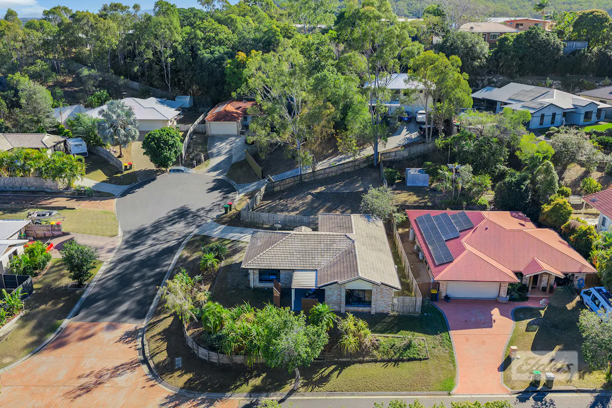 27 Waratah Street — photo 16 of 19