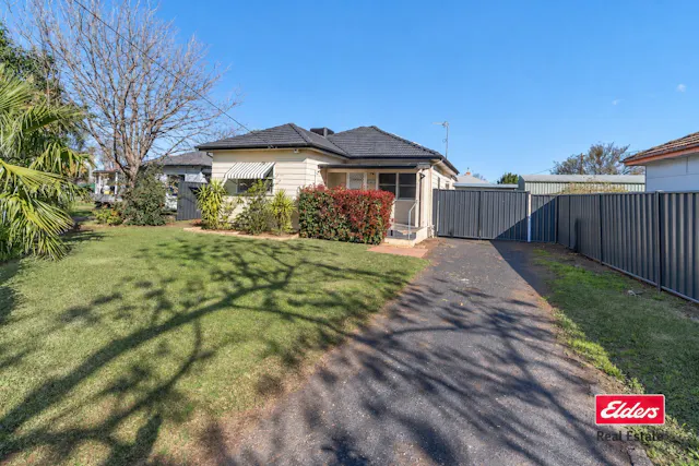 14 Bent Street — photo from Elders Real Estate Dubbo