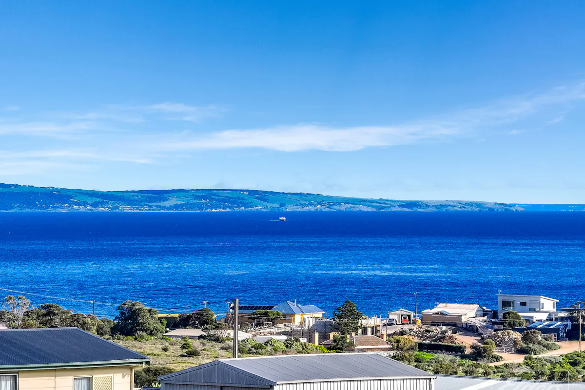 7 Elanora Crescent — photo 4 of 11