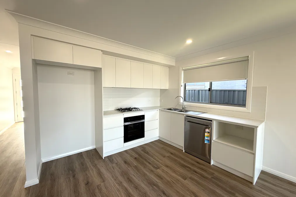 21 Cove Circuit, Dubbo, NSW, 2830 - Image 5