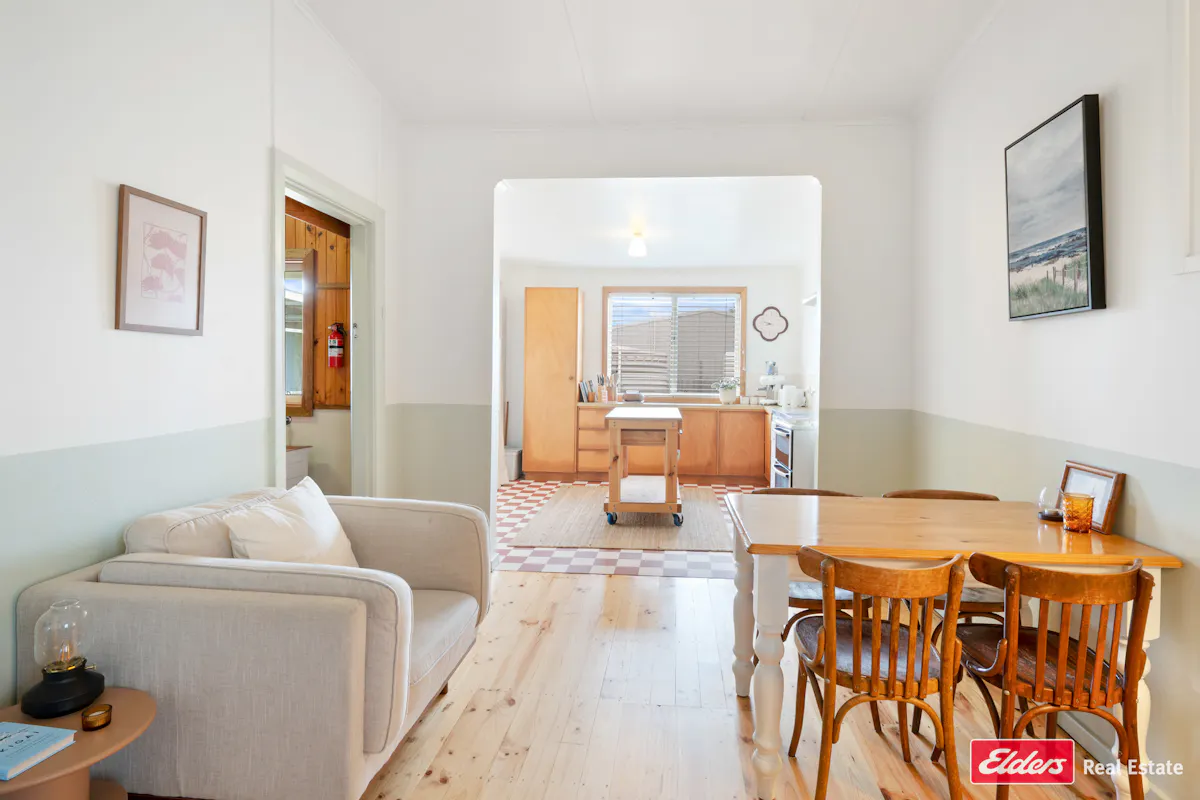 248 Marine Parade — photo 11 of 18