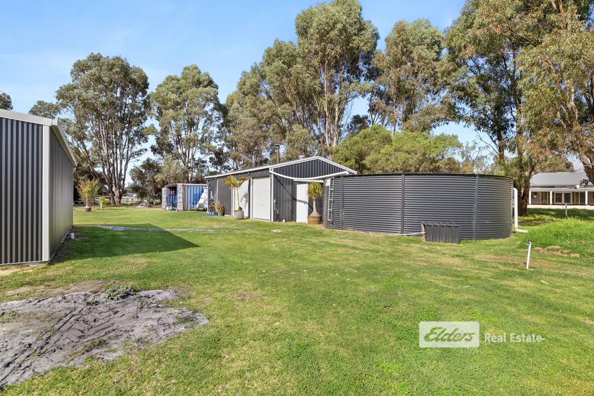 139 Thornton Drive — photo 8 of 17