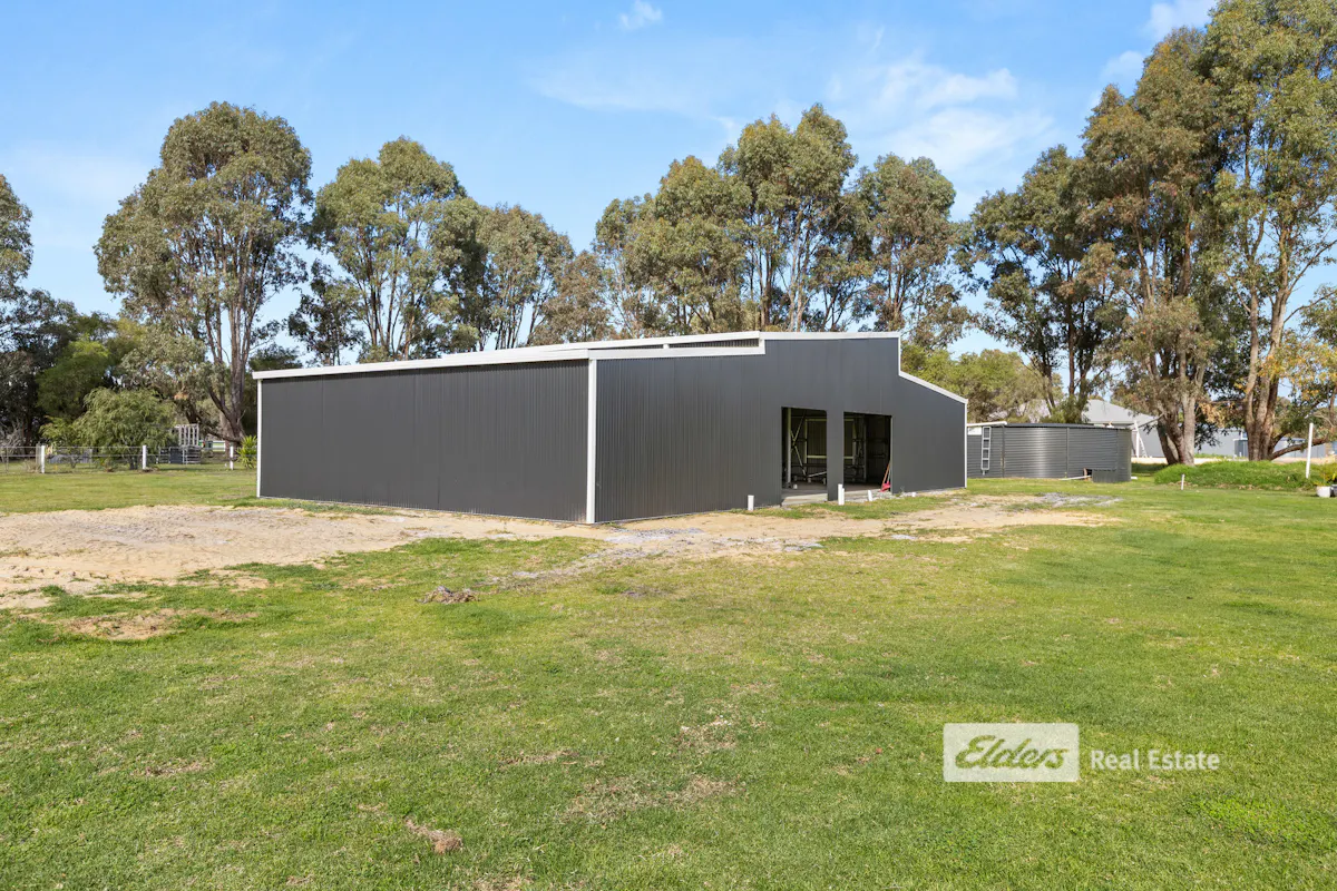 139 Thornton Drive — photo 9 of 17