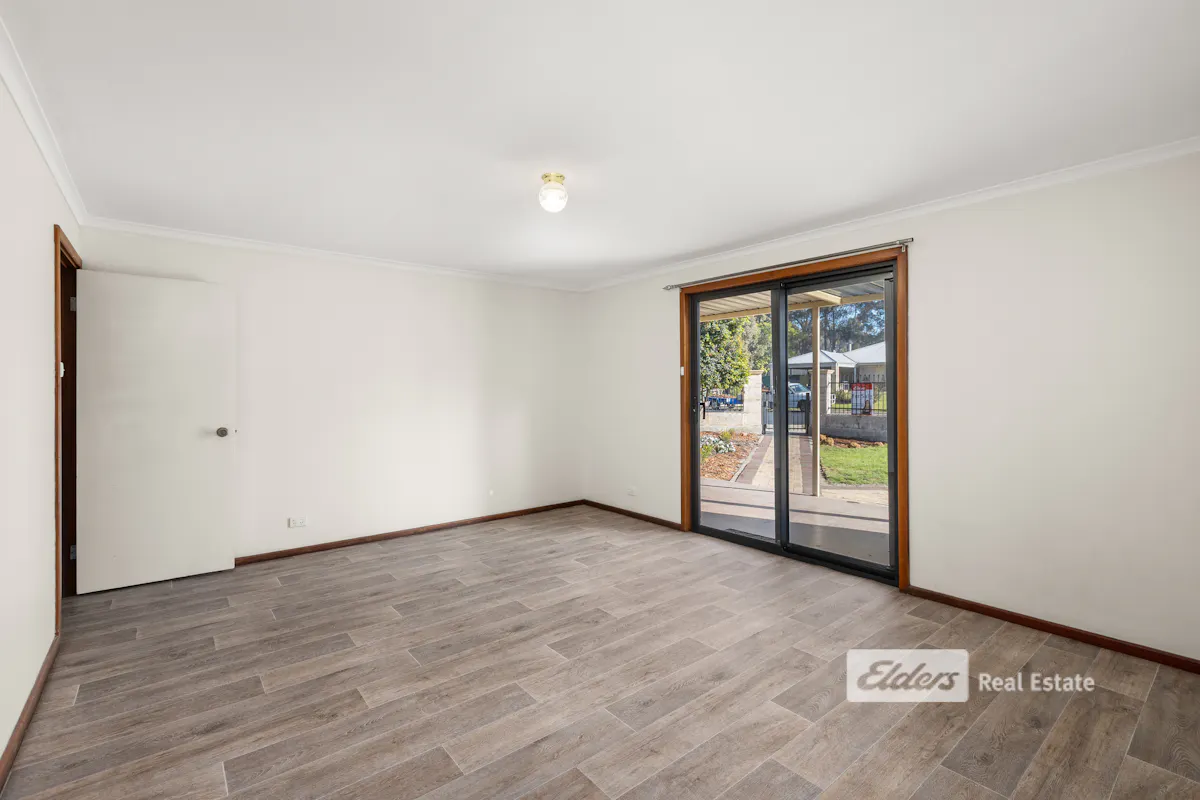 2 Howie Place — photo 10 of 23
