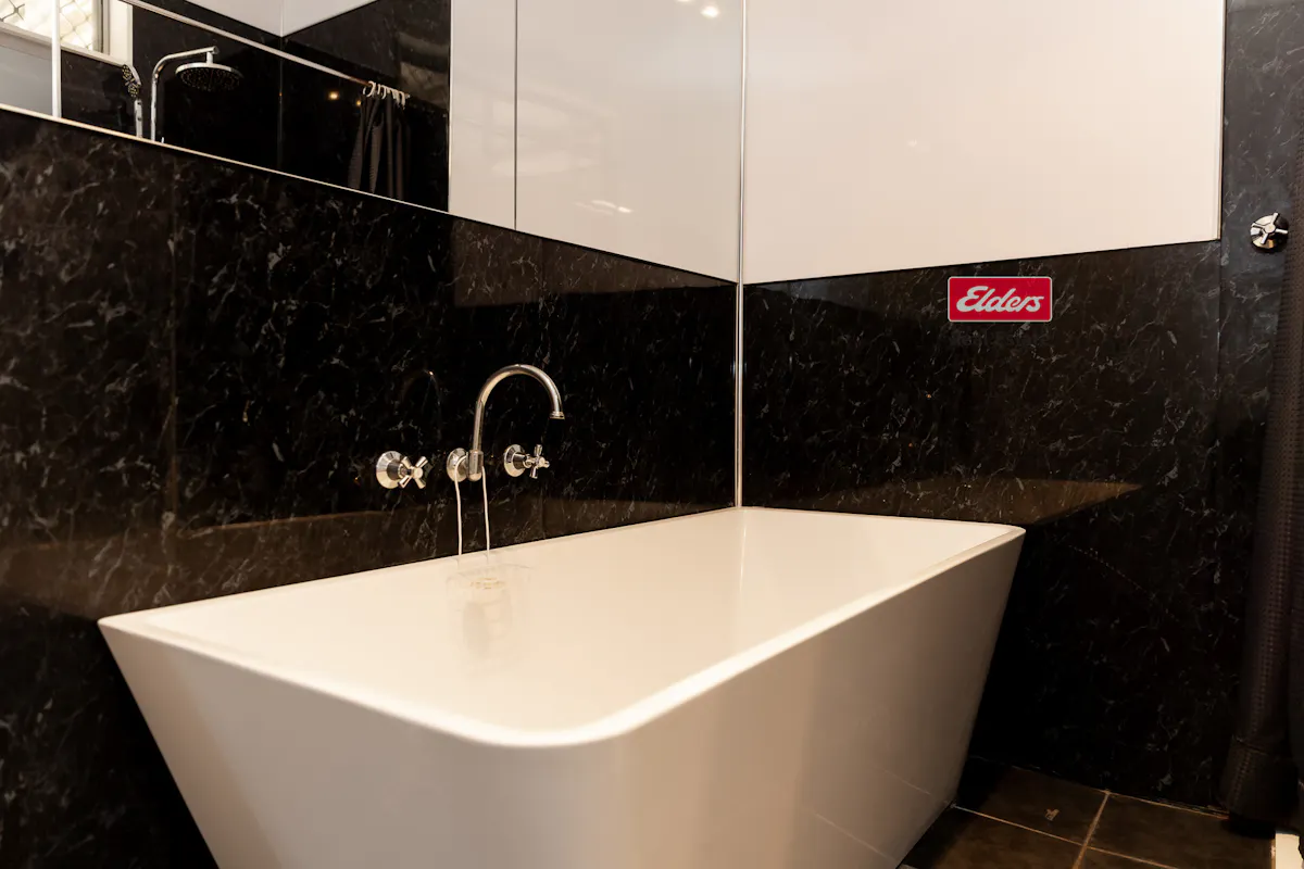 40 Endersbee Street — photo 15 of 20