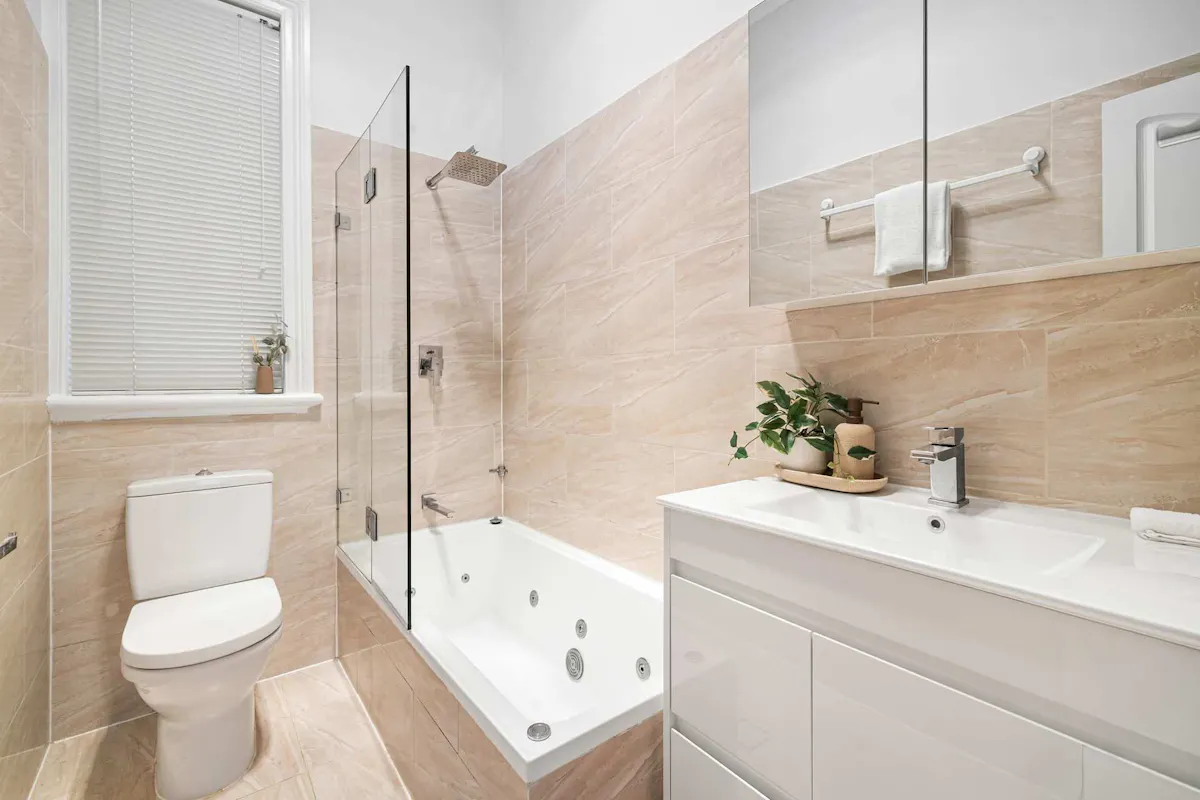 27 Violet Street — photo 8 of 20
