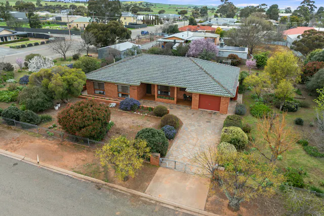 14 Margaret Street — photo from Elders Real Estate Clare Valley and Balaklava