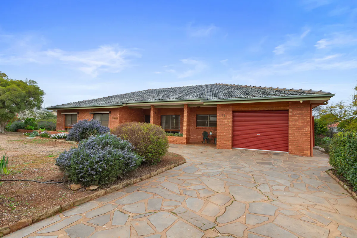 14 Margaret Street — photo 2 of 30