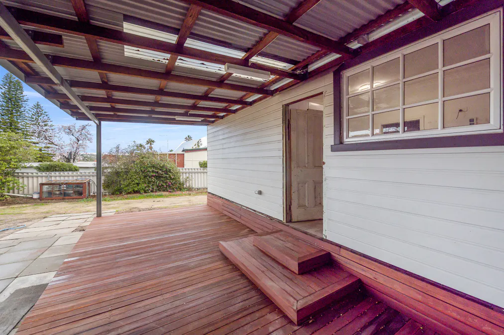 20 Newcastle Road, Northam, WA, 6401 - Image 17