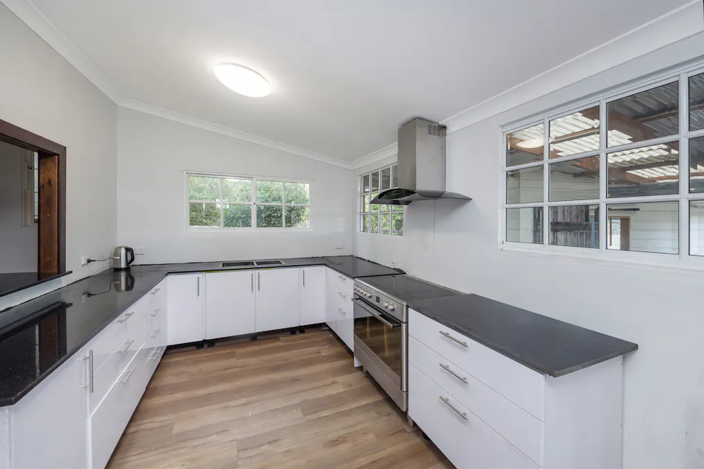 20 Newcastle Road, Northam, WA, 6401 - Image 15