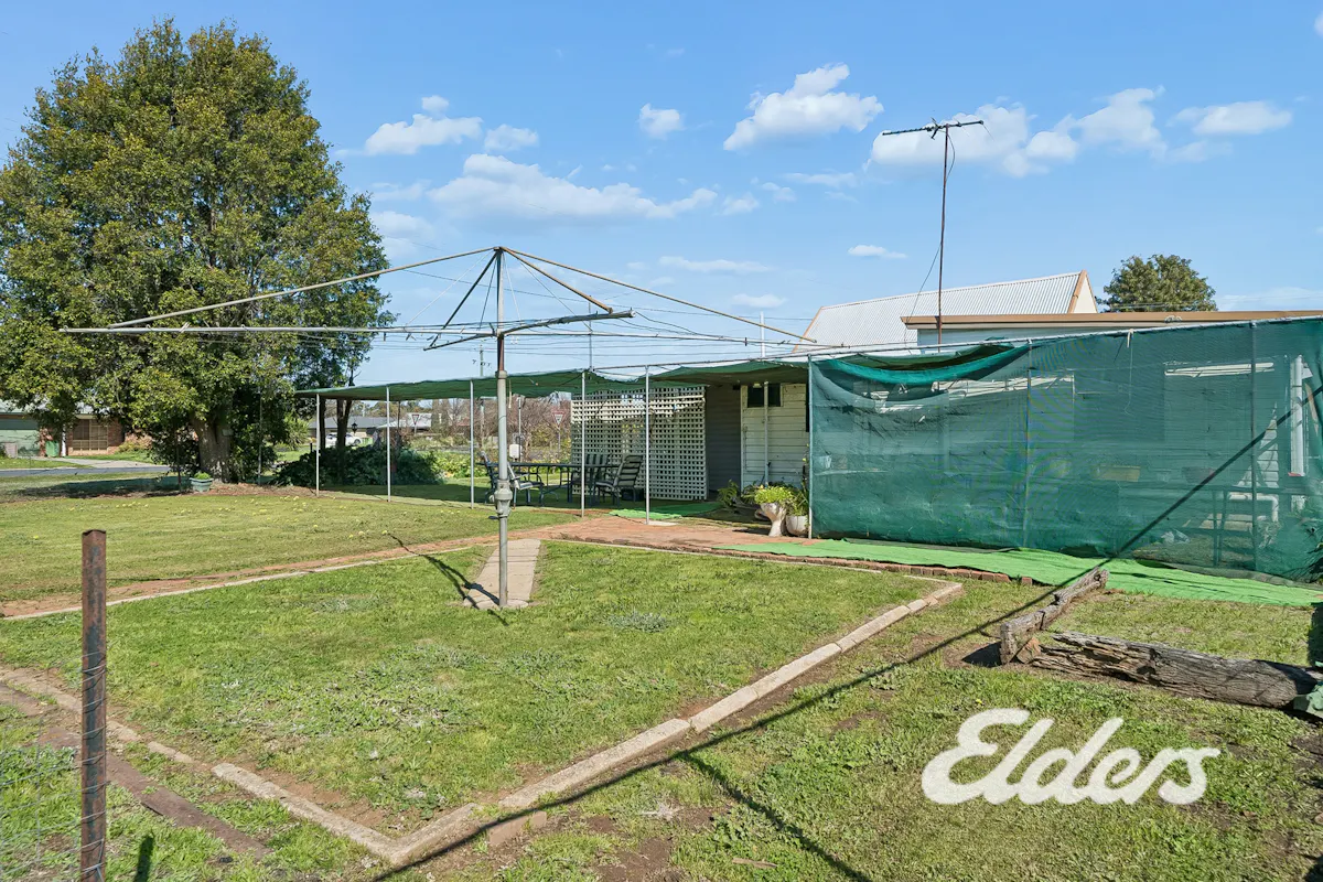 83 Inglis Street — photo 4 of 5