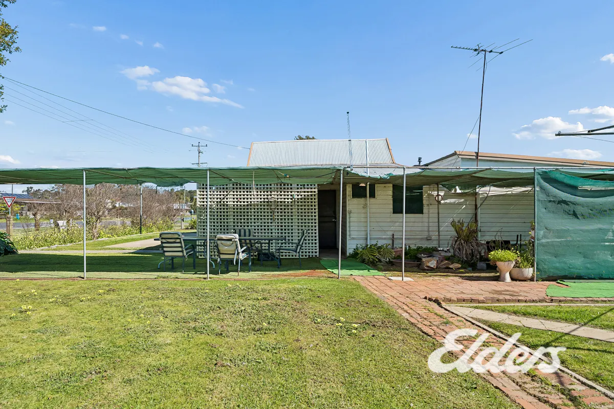 83 Inglis Street — photo 5 of 5