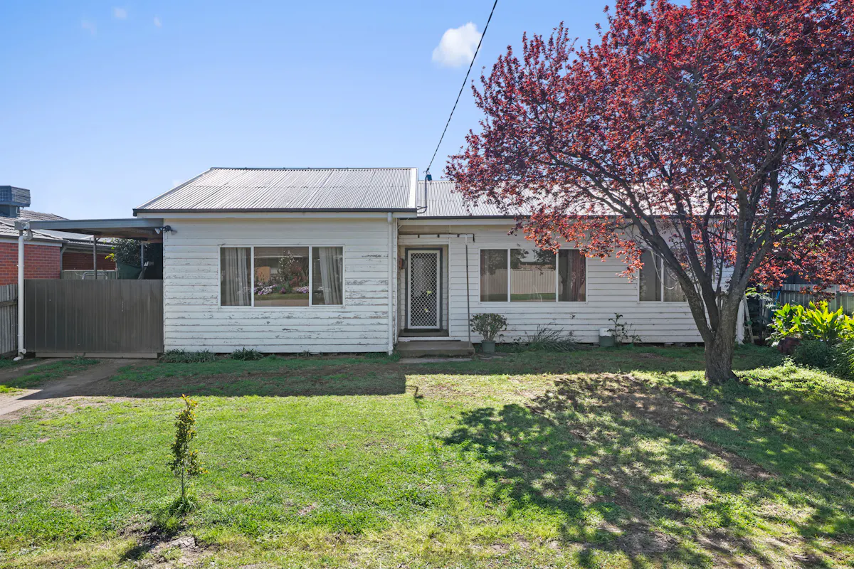 2 Elgin Avenue — photo 12 of 13