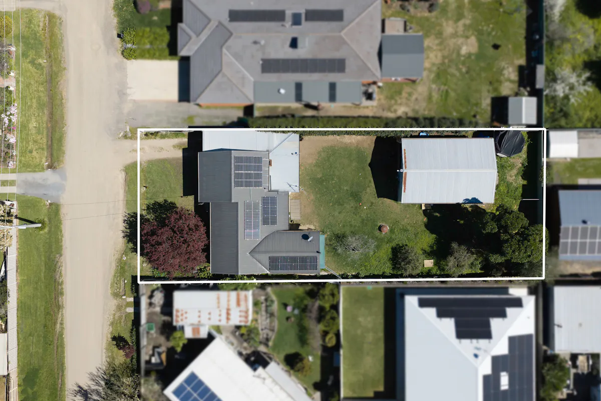 2 Elgin Avenue — photo 10 of 13