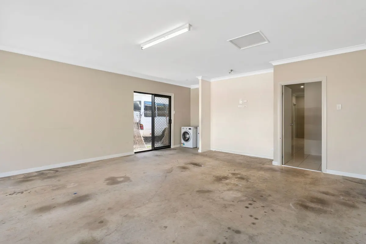 173 Flynn Circuit — photo 13 of 18