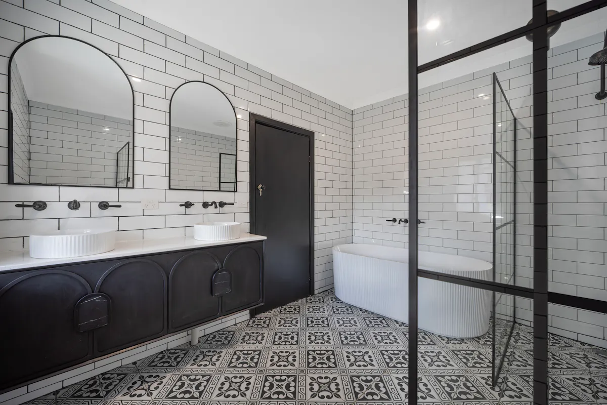 327 Gray Street — photo 3 of 18