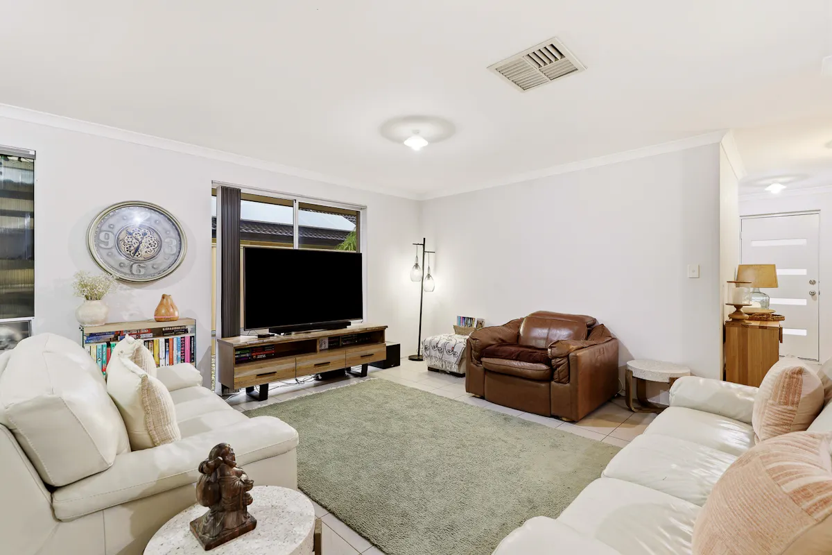 33 Maiden Way — photo 5 of 19