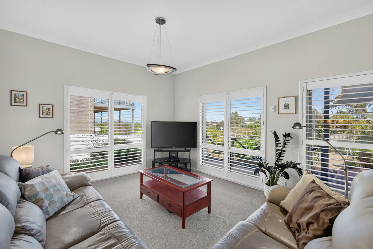 10 Merino Avenue — photo 6 of 30