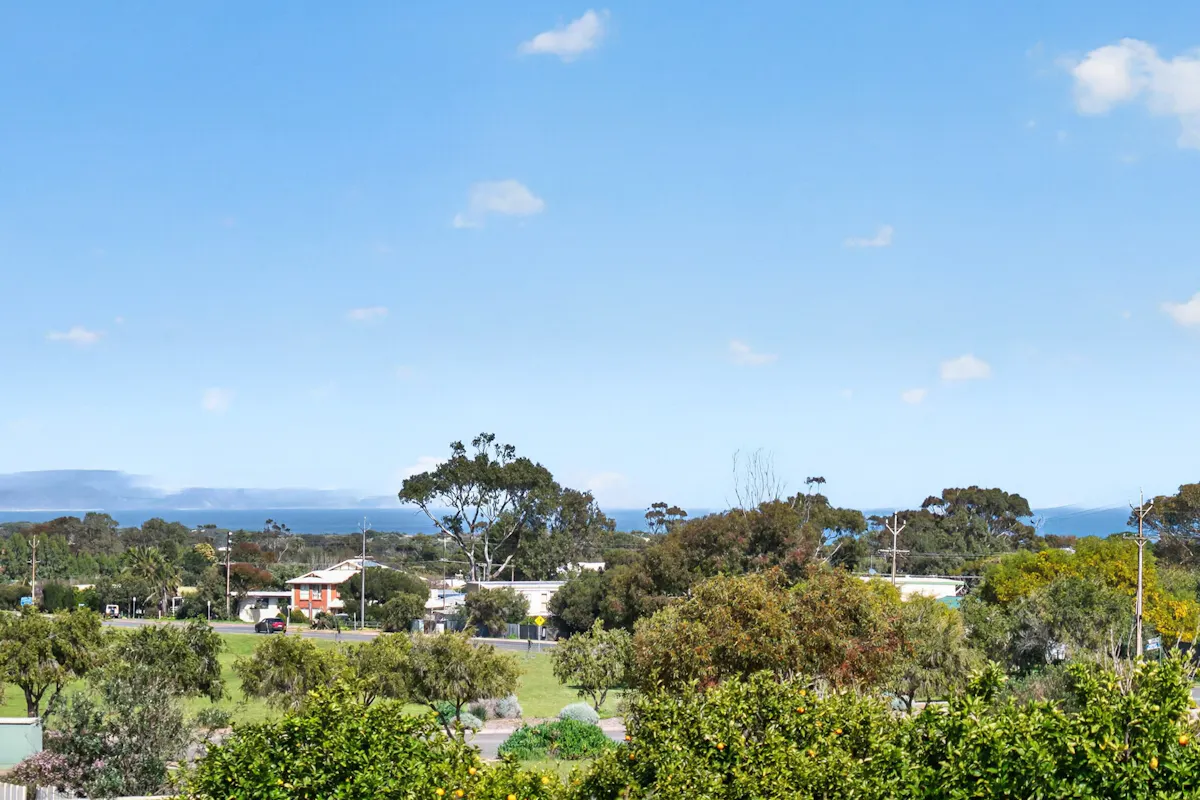 10 Merino Avenue — photo 25 of 30
