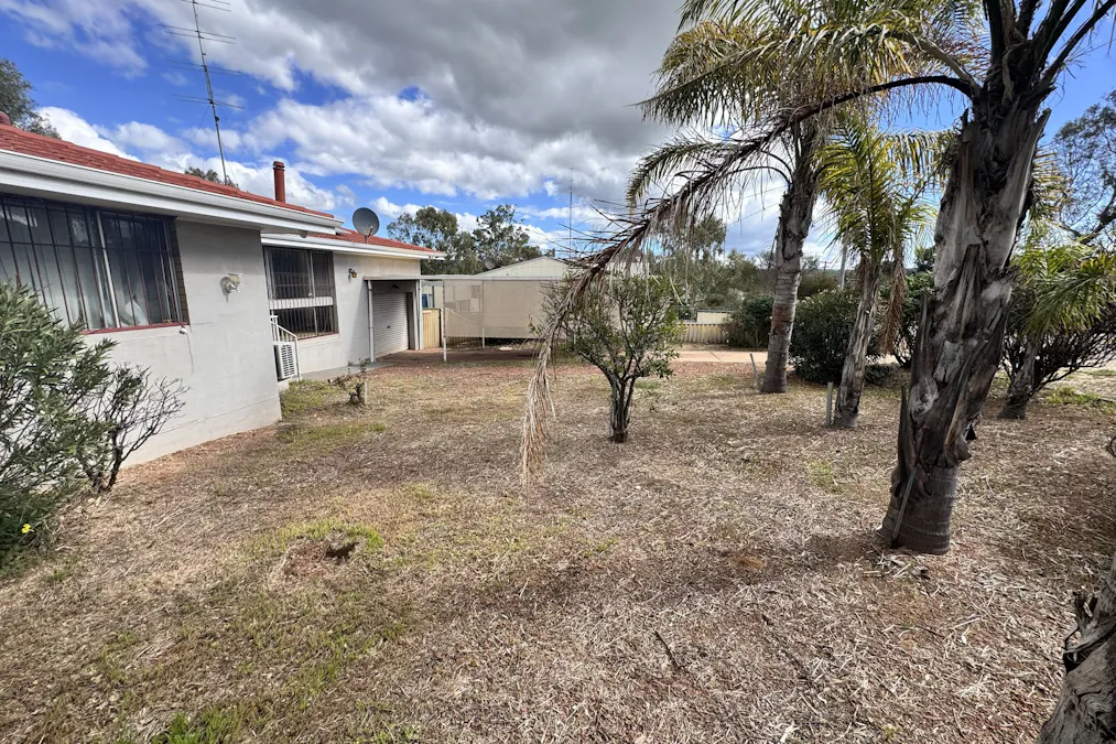 13 Clarkson Street, Northam, WA, 6401 - Image 3