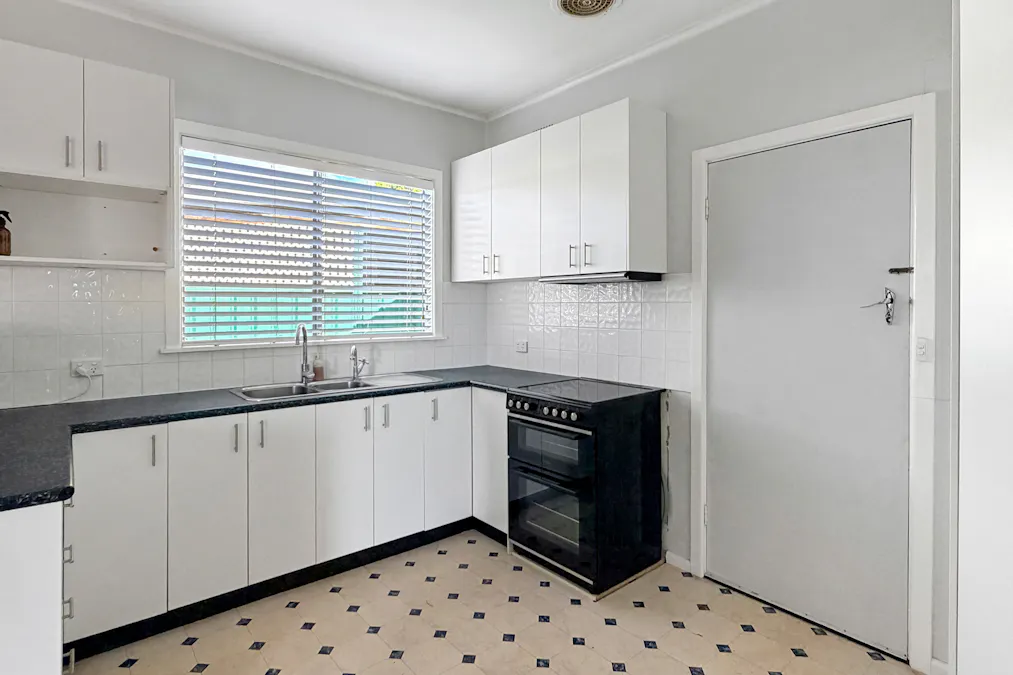 16 Wetherell Crescent, Cobar, NSW, 2835 - Image 6