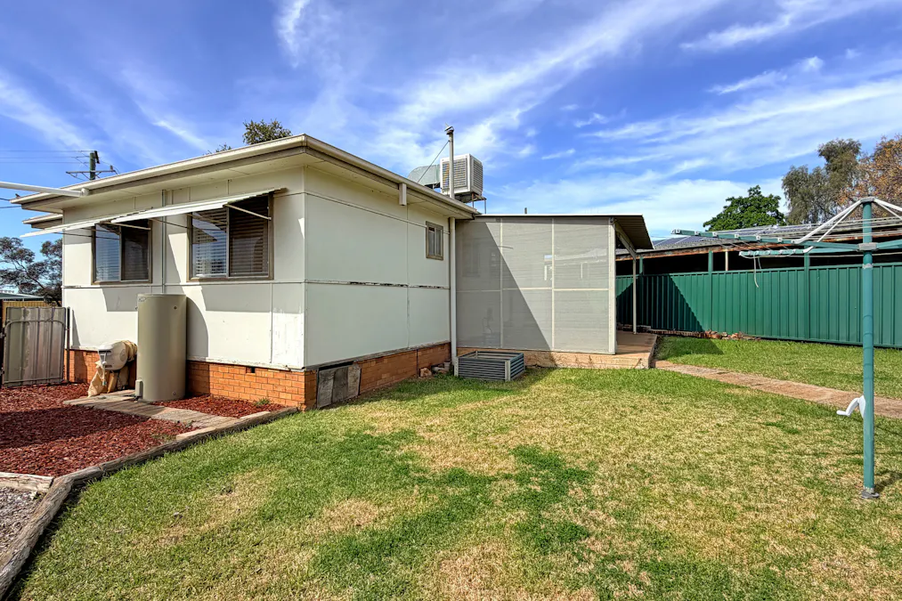 16 Wetherell Crescent, Cobar, NSW, 2835 - Image 13