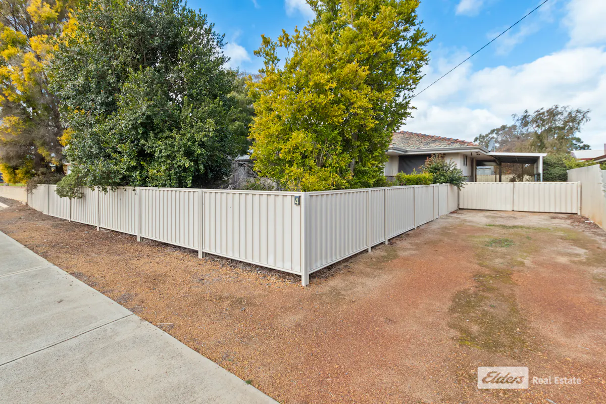 4 Richardson Street — photo 16 of 18