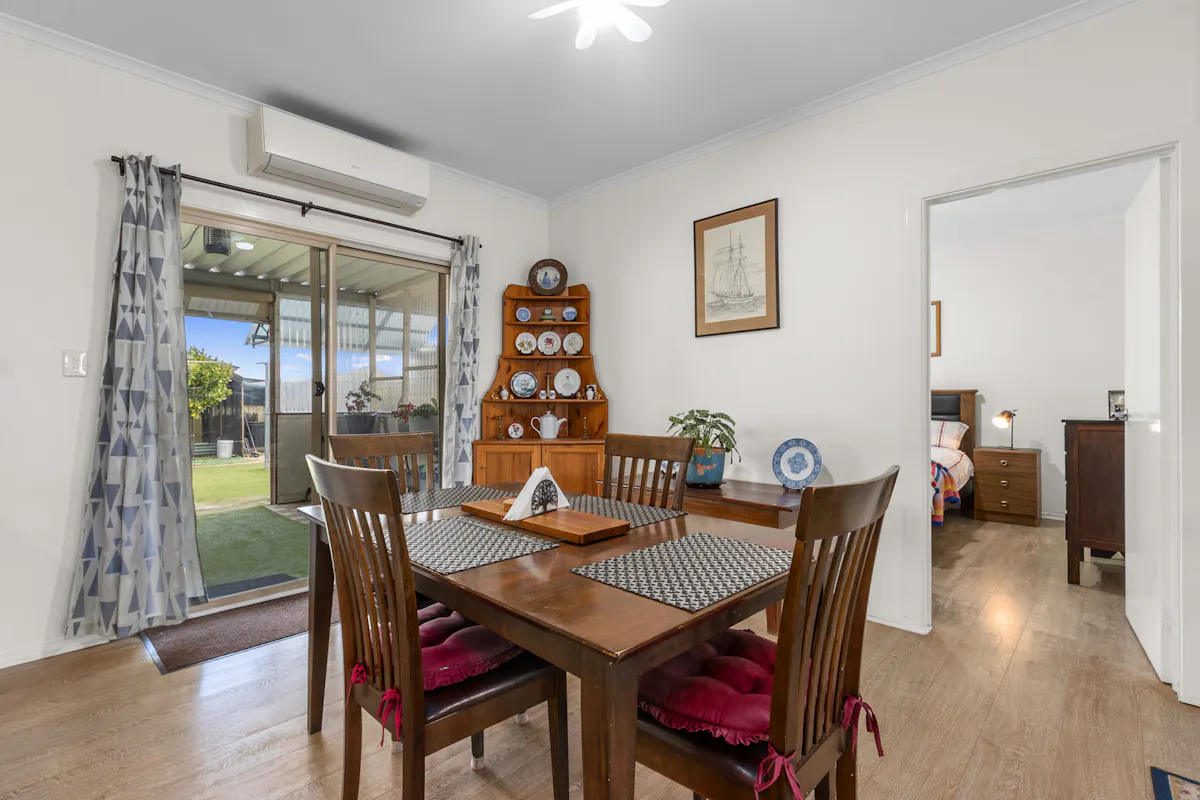 7 Dart Close — photo 9 of 26
