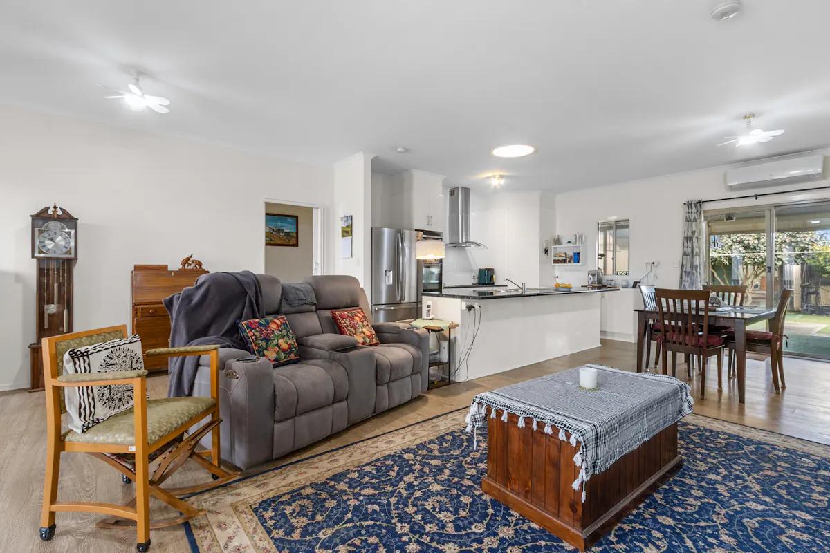 7 Dart Close — photo 4 of 26